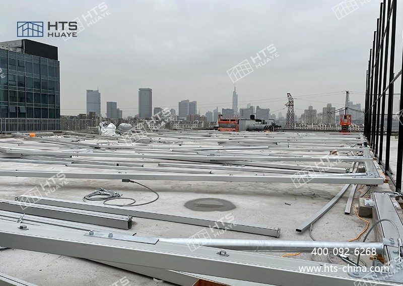 樓頂篷房搭建全攻略：四大核心注意事項(xiàng)，助你避開施工雷區(qū)